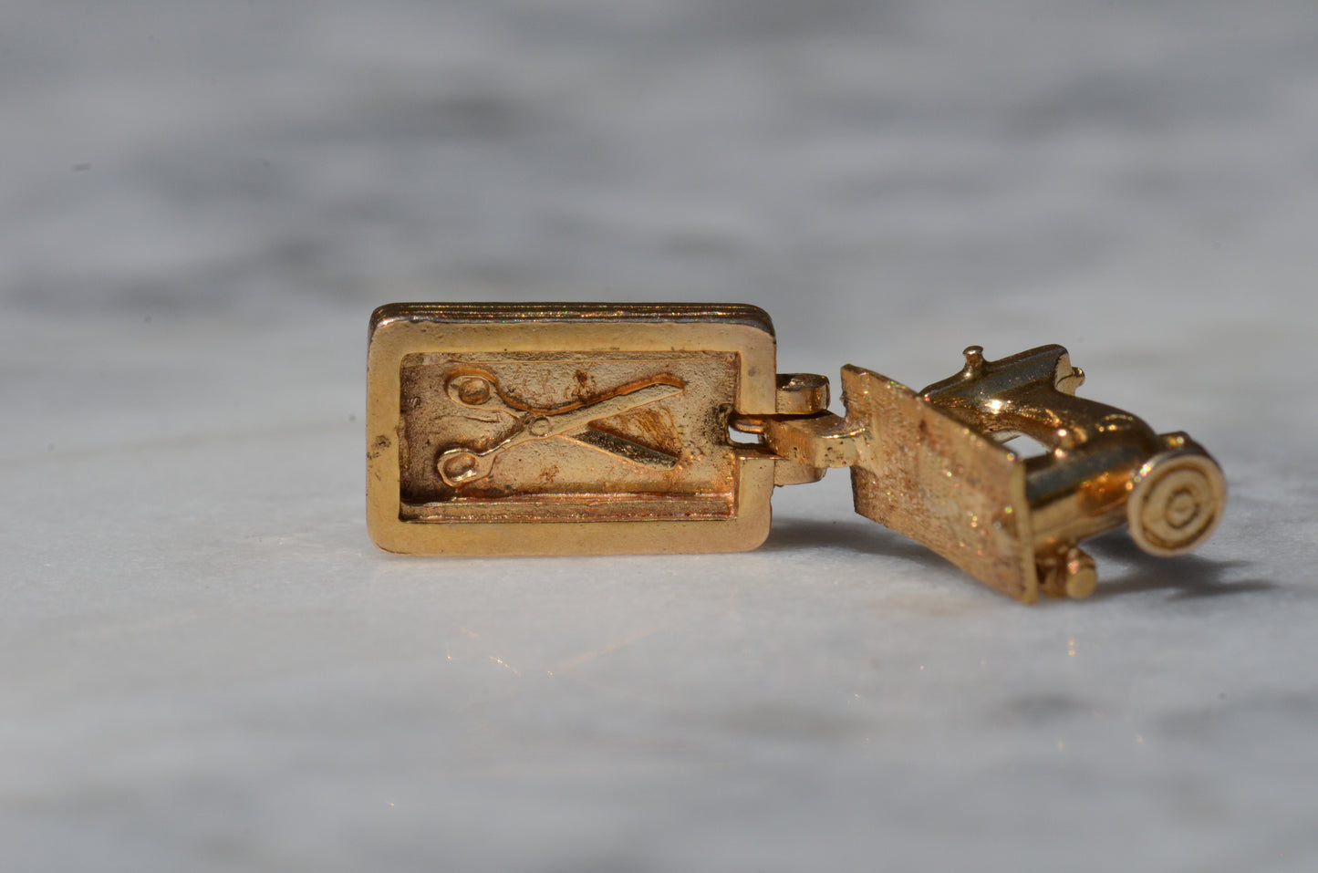 Articulated Sewing Machine Charm