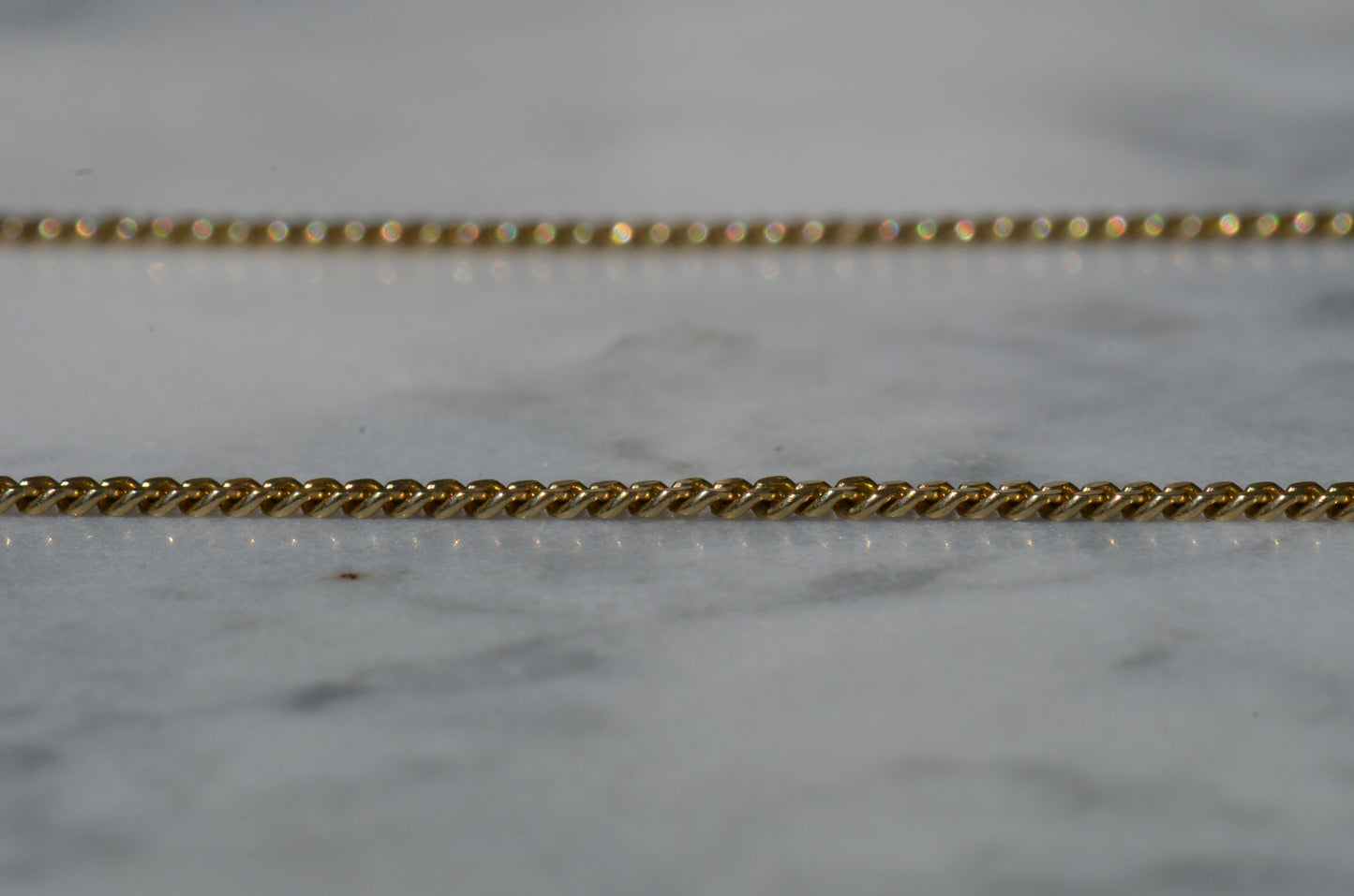 Essential Midweight Curb Chain