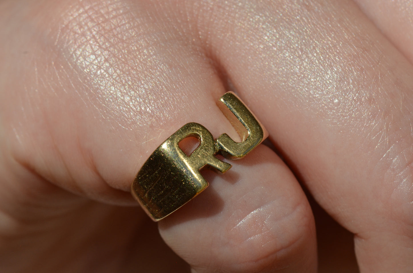 Heavy Letter Ring RJ