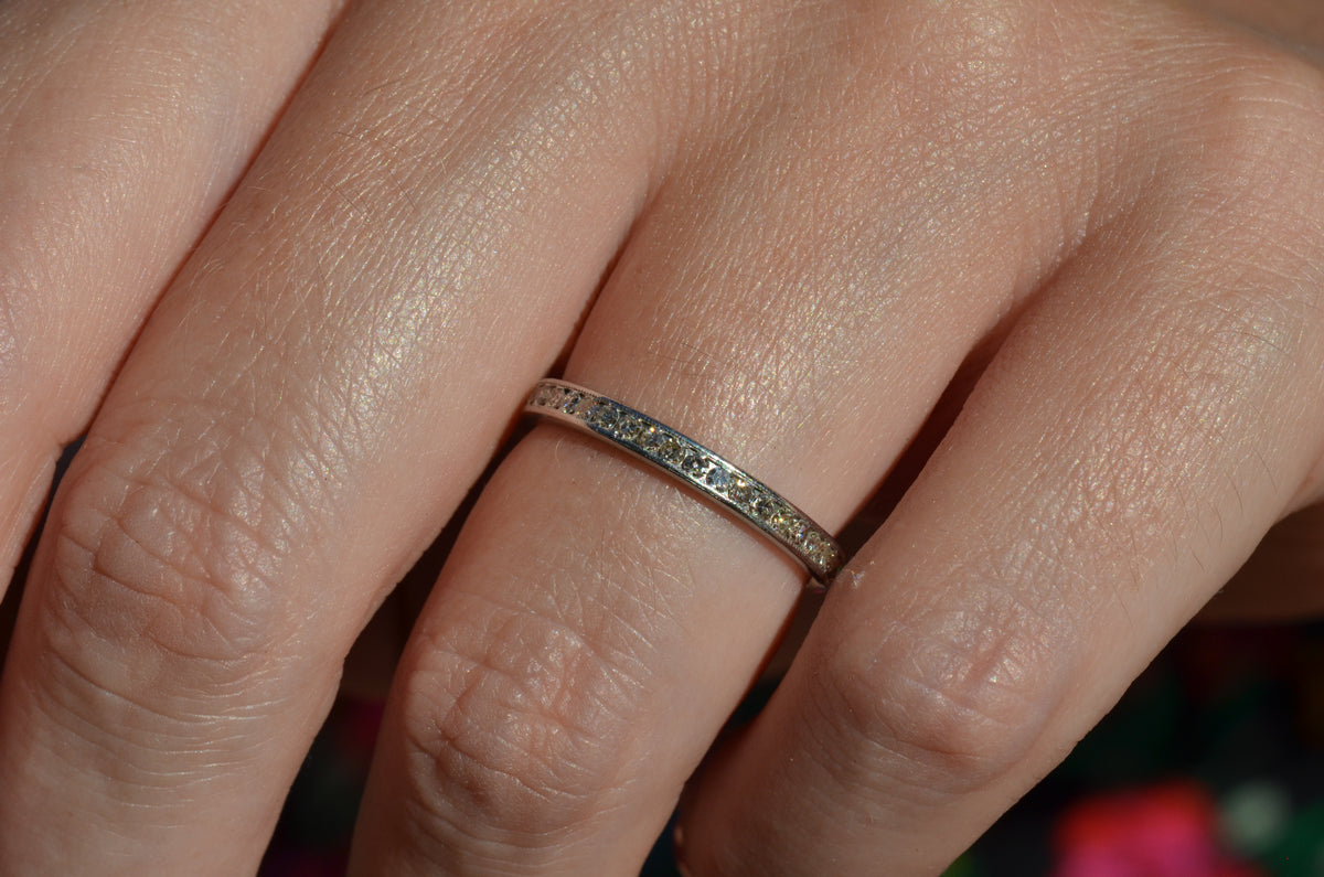Chic Vintage Platinum Eternity Band
