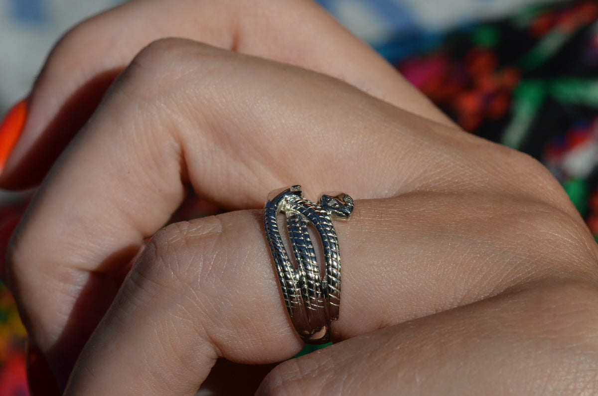 Slim Platinum Double Snake Ring