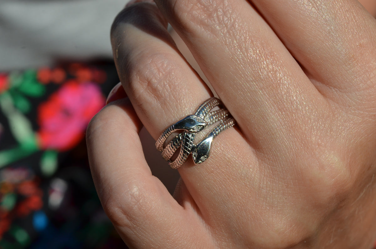 Slim Platinum Double Snake Ring