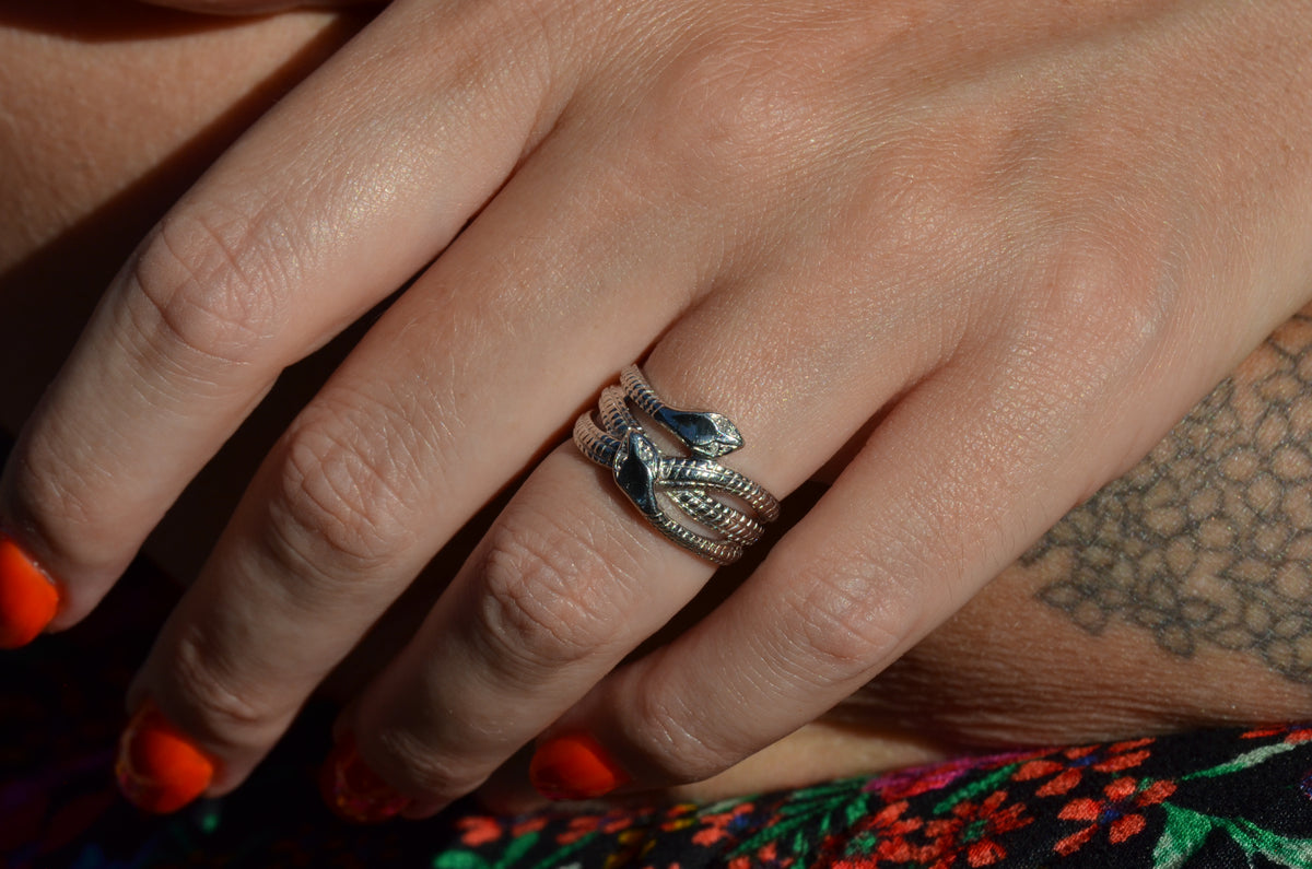 Slim Platinum Double Snake Ring