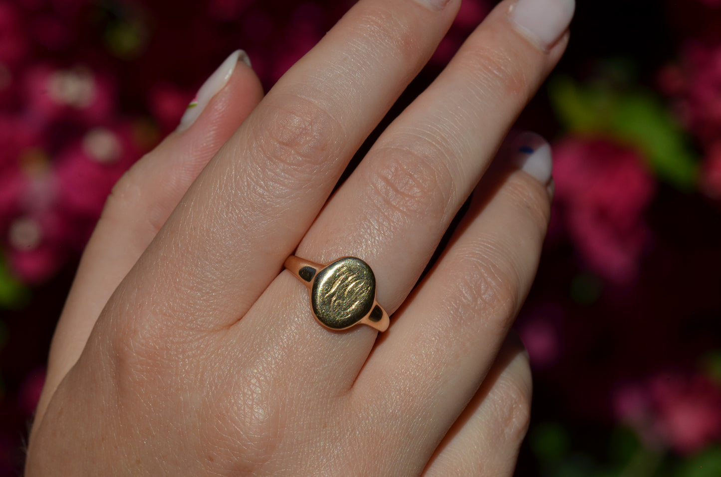 Smooth Antique Signet Ring KG