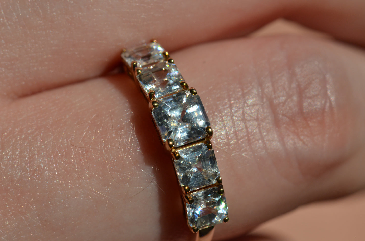 Chic Estate Zircon Five Stone Band
