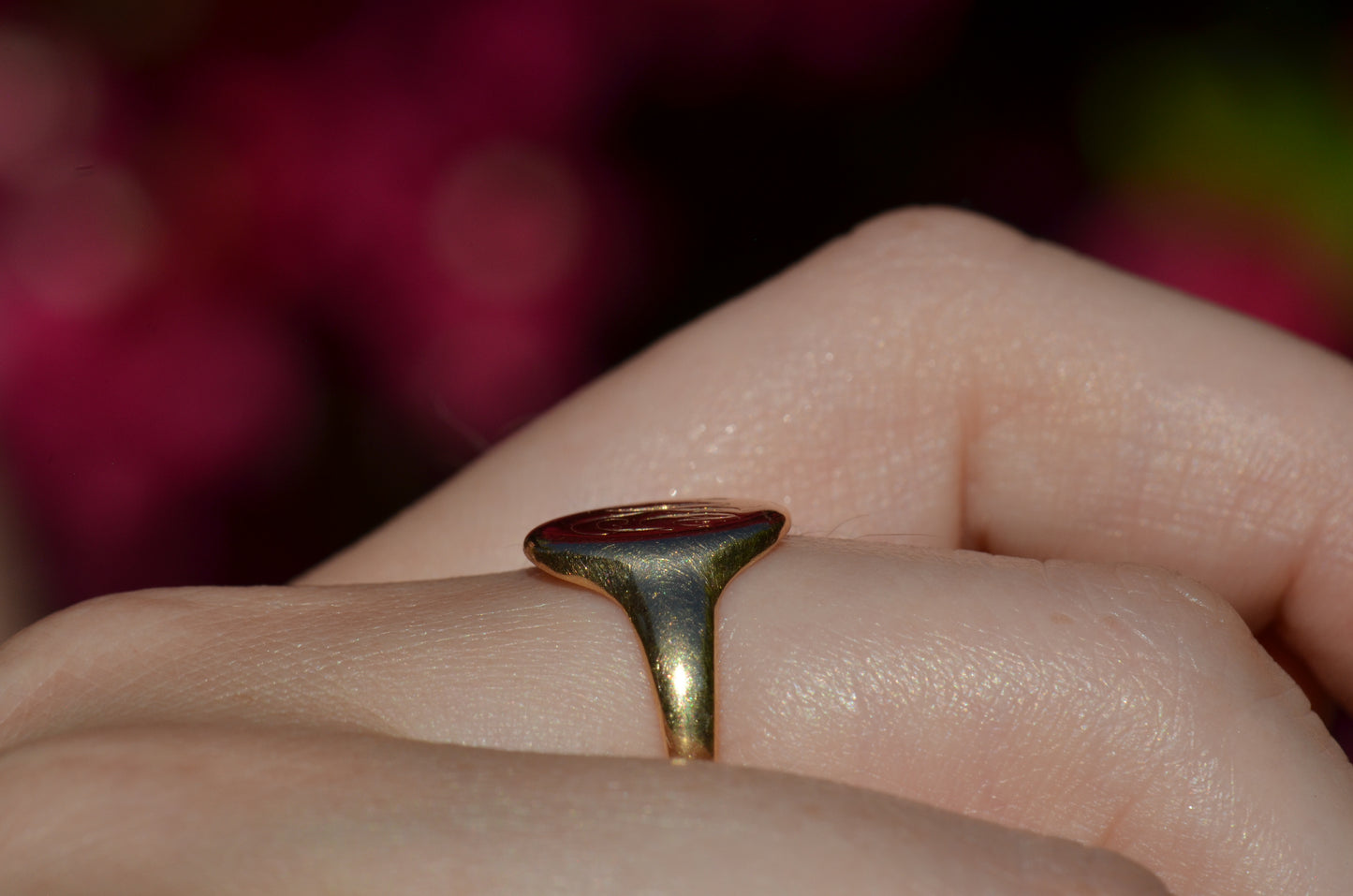 Smooth Antique Signet Ring KG