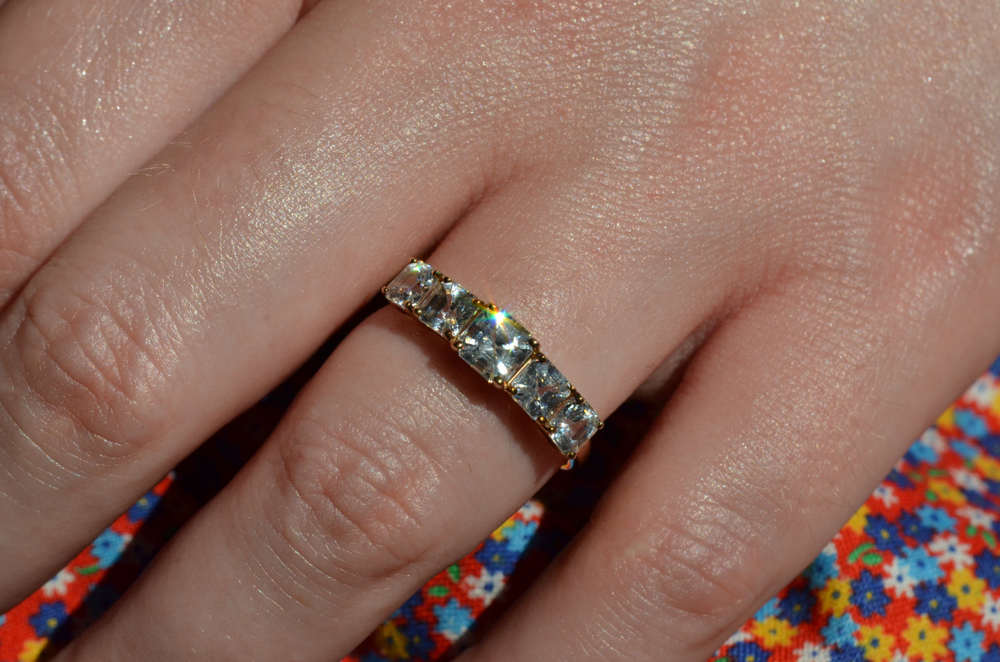 Chic Estate Zircon Five Stone Band