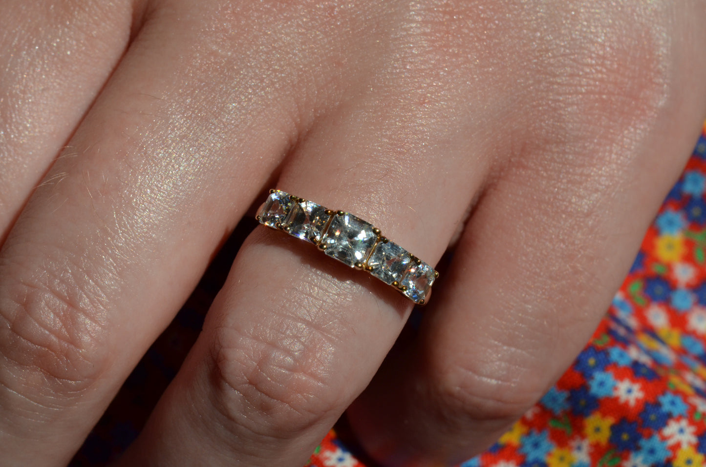 Chic Estate Zircon Five Stone Band