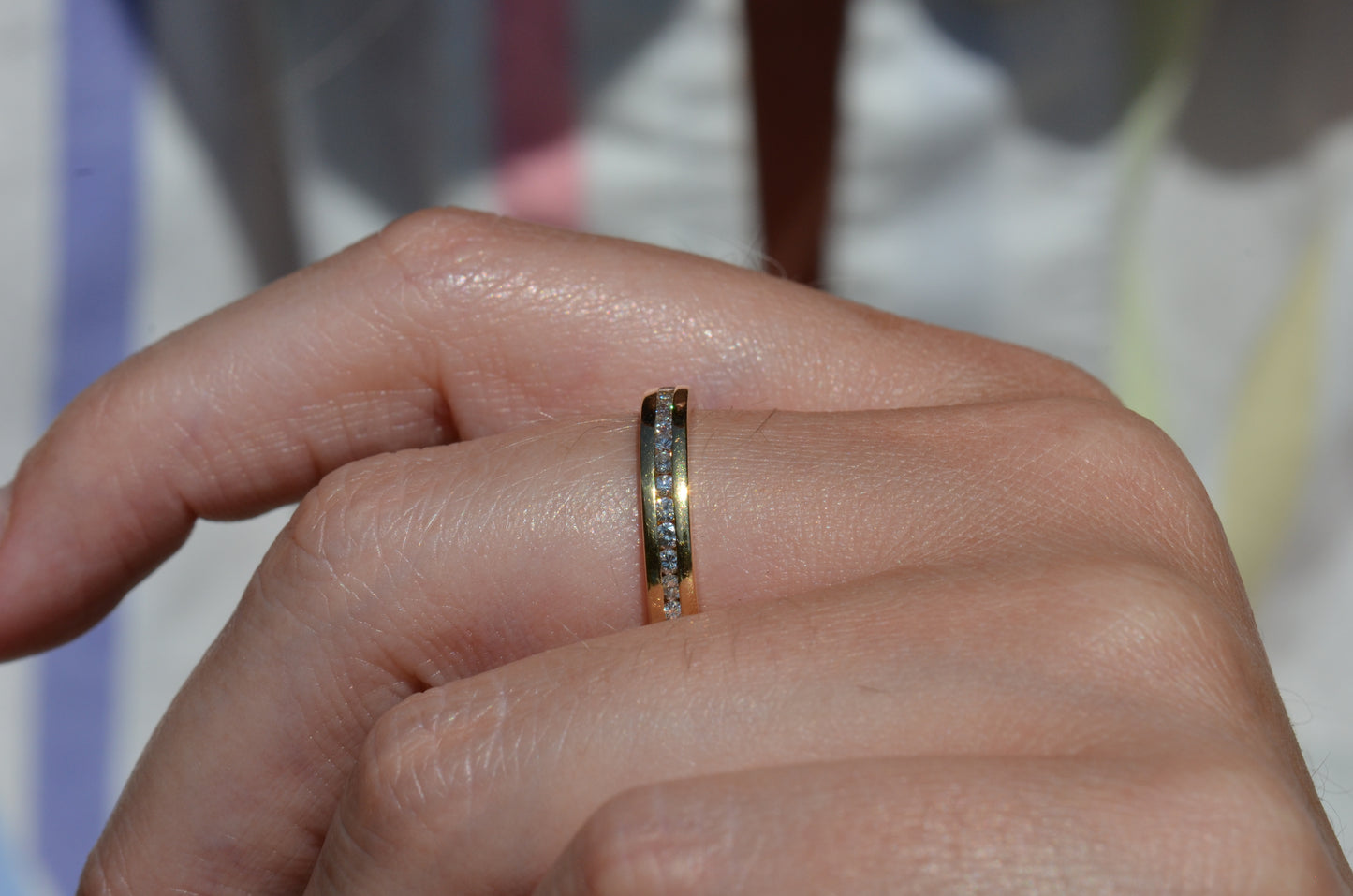 Scintillating Channel Full Eternity Band