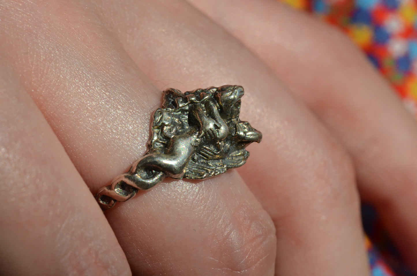 Bold Vintage Lovers' Embrace Ring
