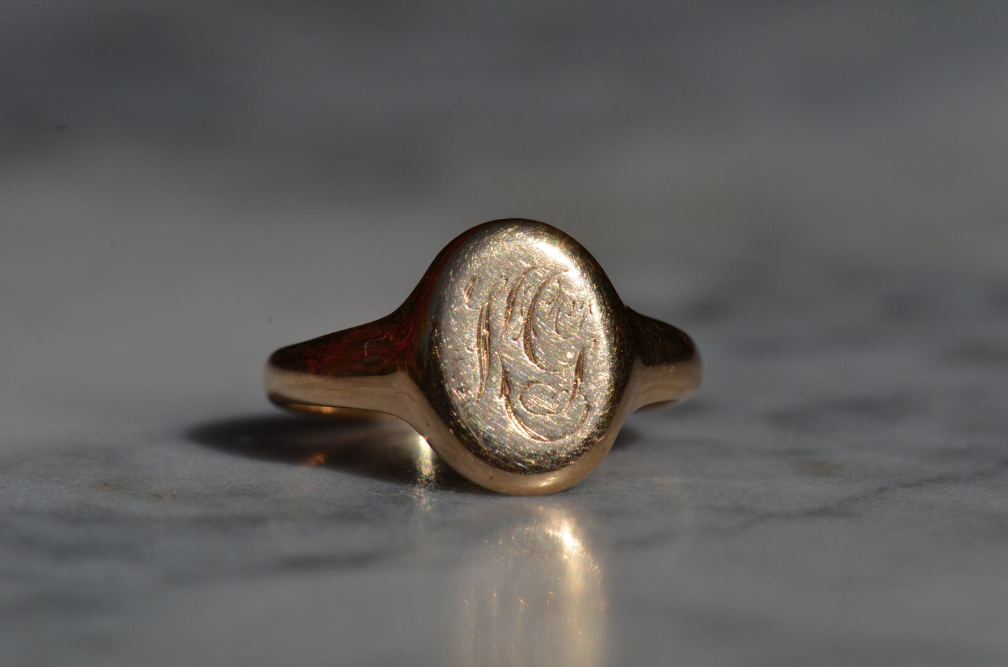 Smooth Antique Signet Ring KG