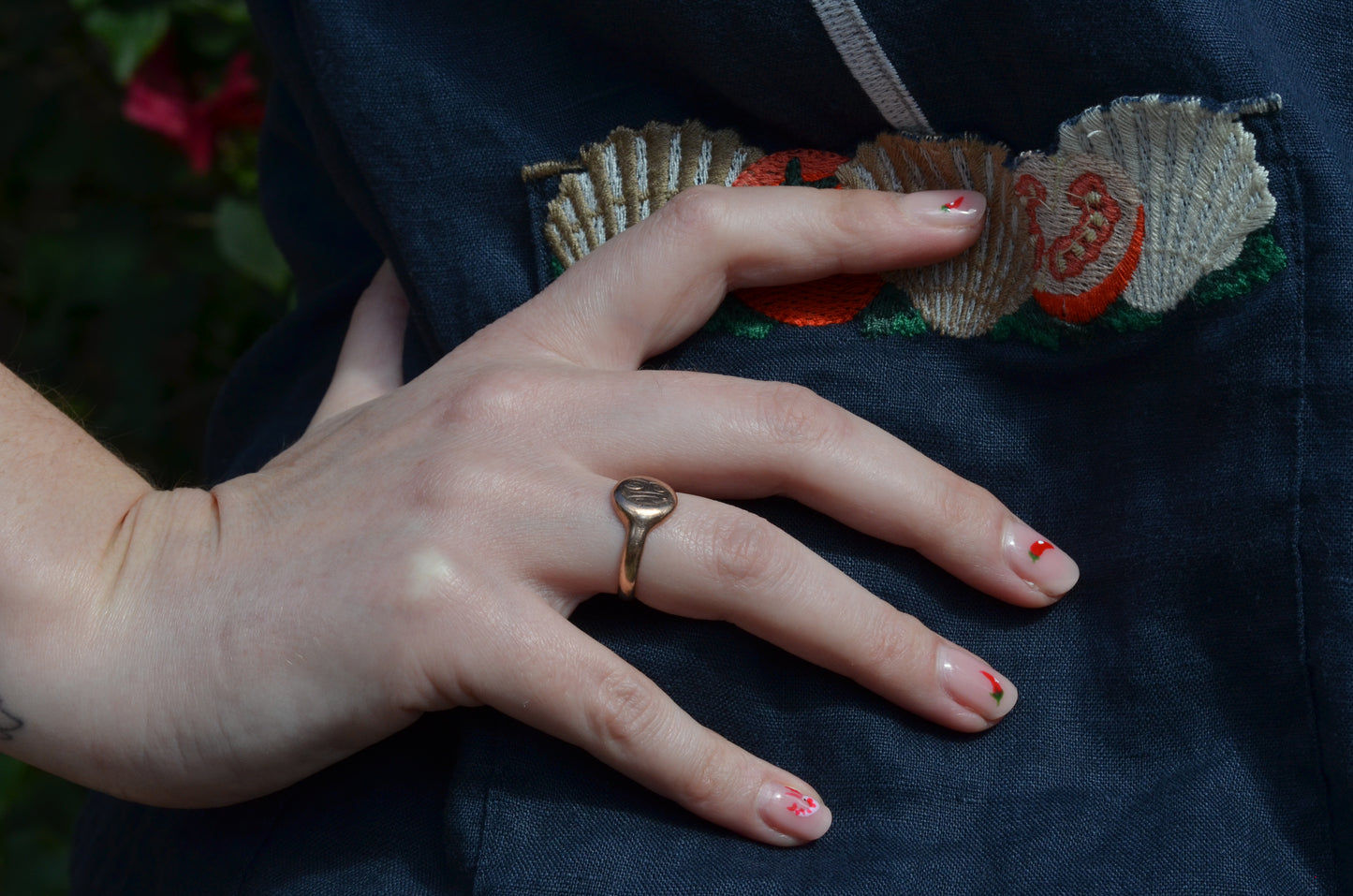 Round and Rosy Antique Signet EH