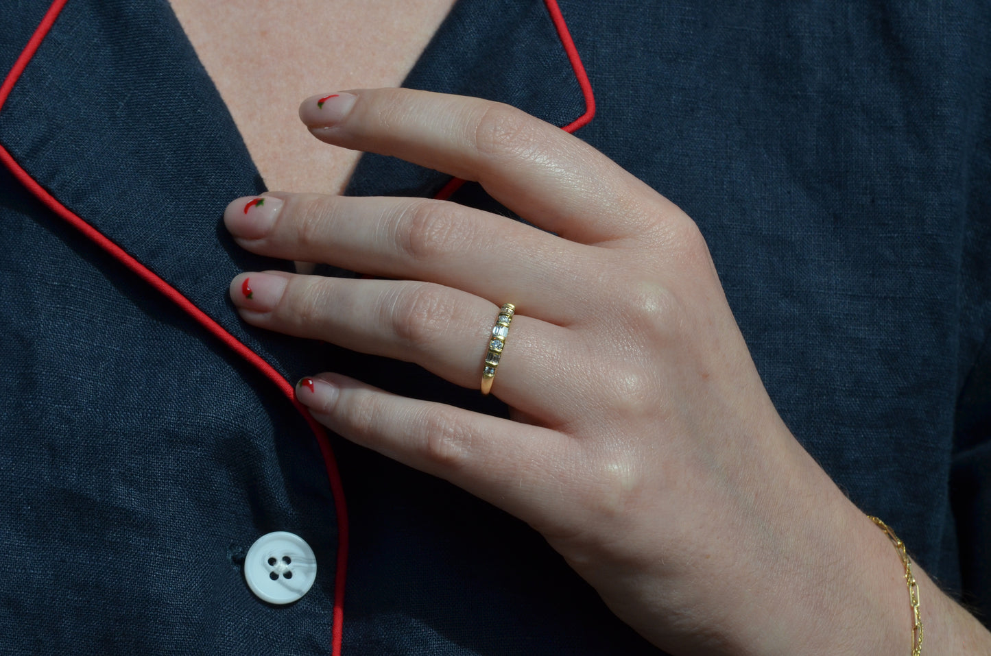 Scintillating Mixed Cut Diamond Band