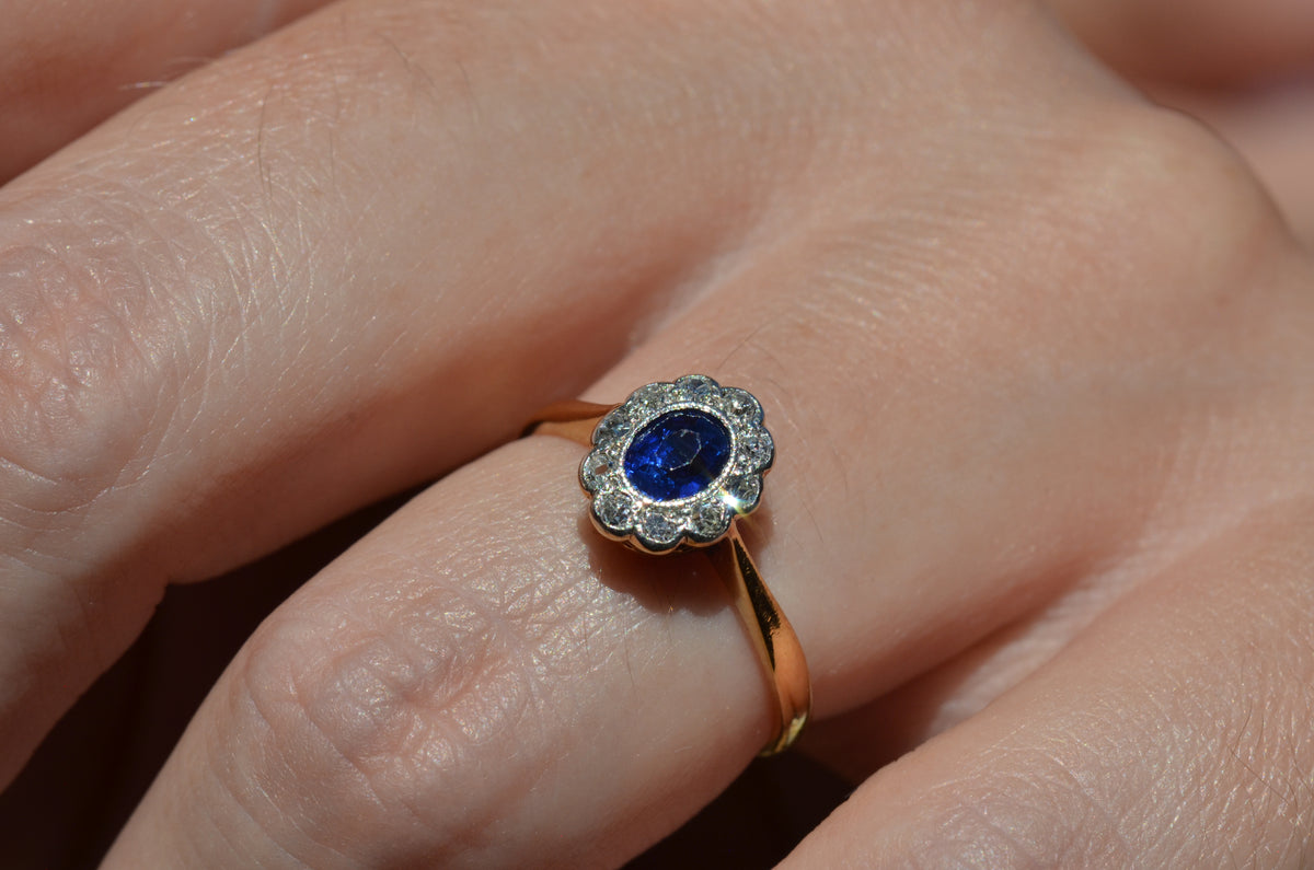 Rich Antique Sapphire Daisy Ring