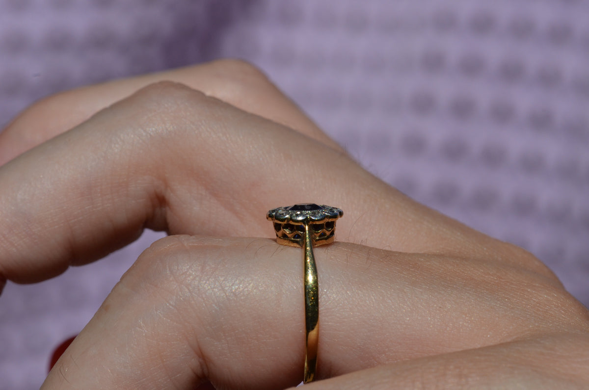Rich Antique Sapphire Daisy Ring