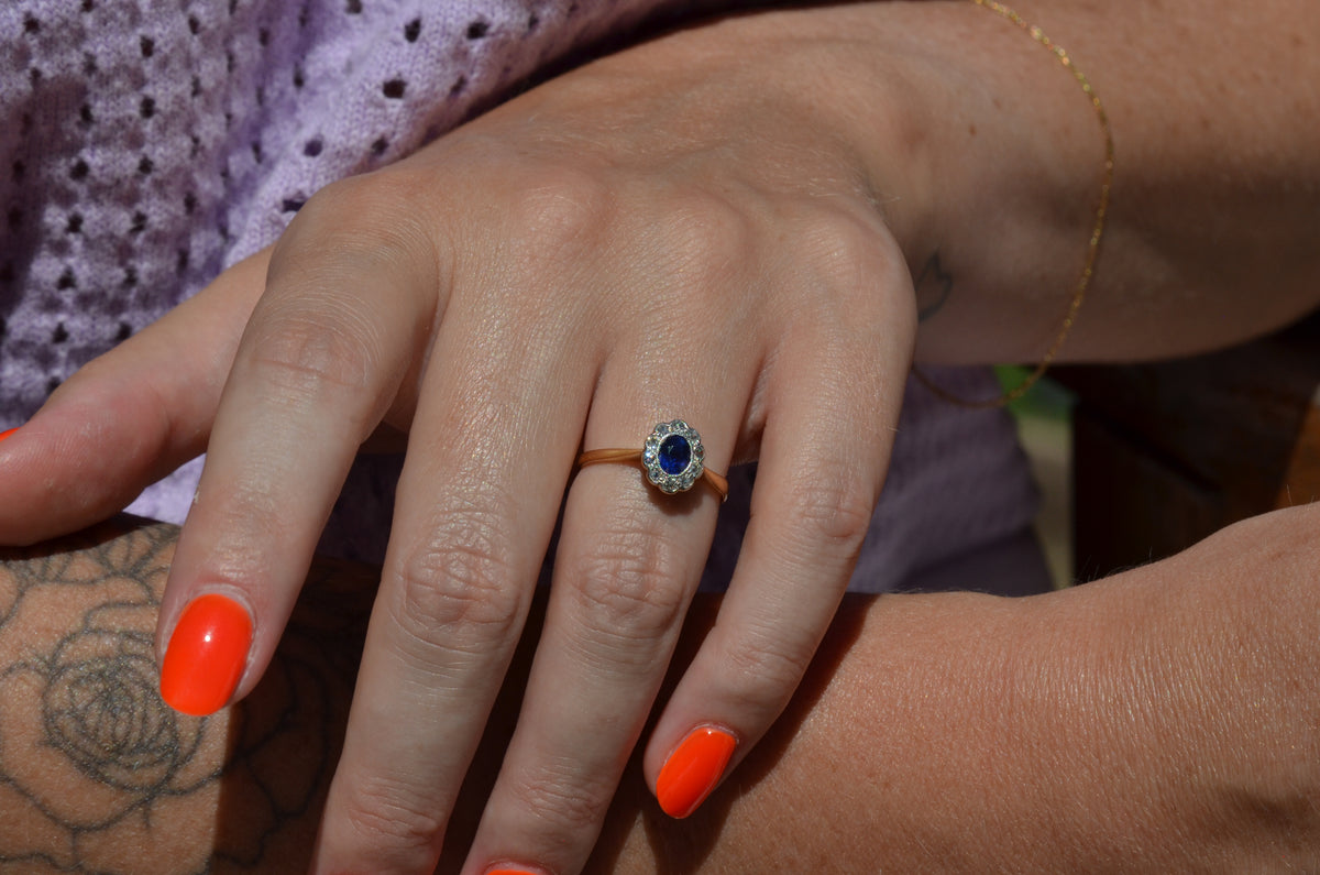 Rich Antique Sapphire Daisy Ring