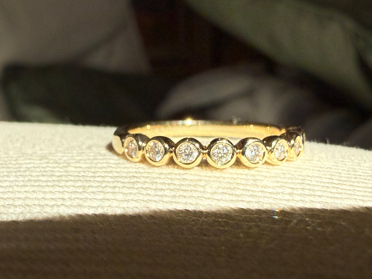 St. Eloi Collection Smooth Bezel Half Eternity