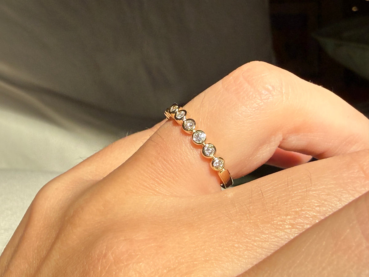 St. Eloi Collection Smooth Bezel Half Eternity