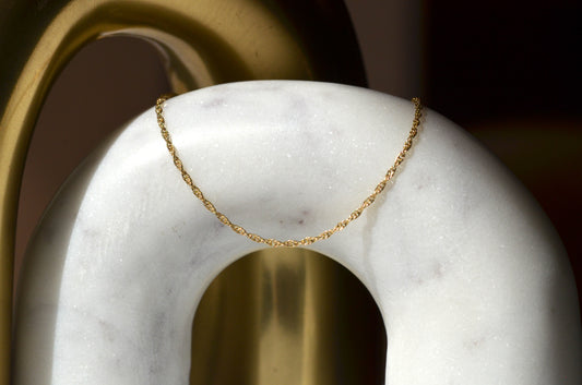 Dainty Vintage Singapore Bracelet