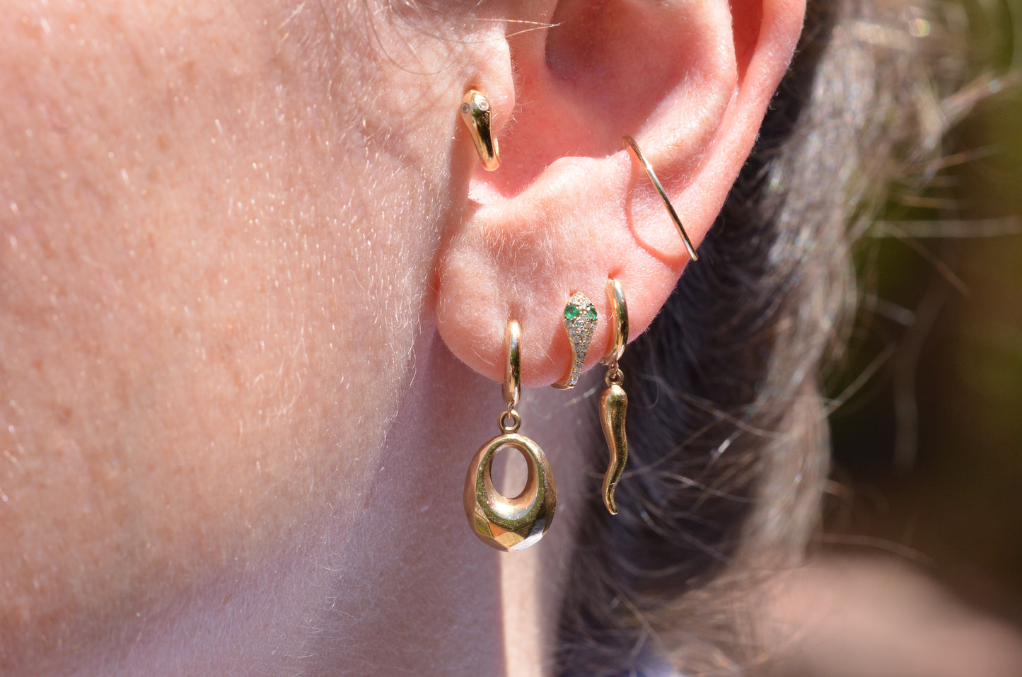 Glimmering Vintage Drop Huggies