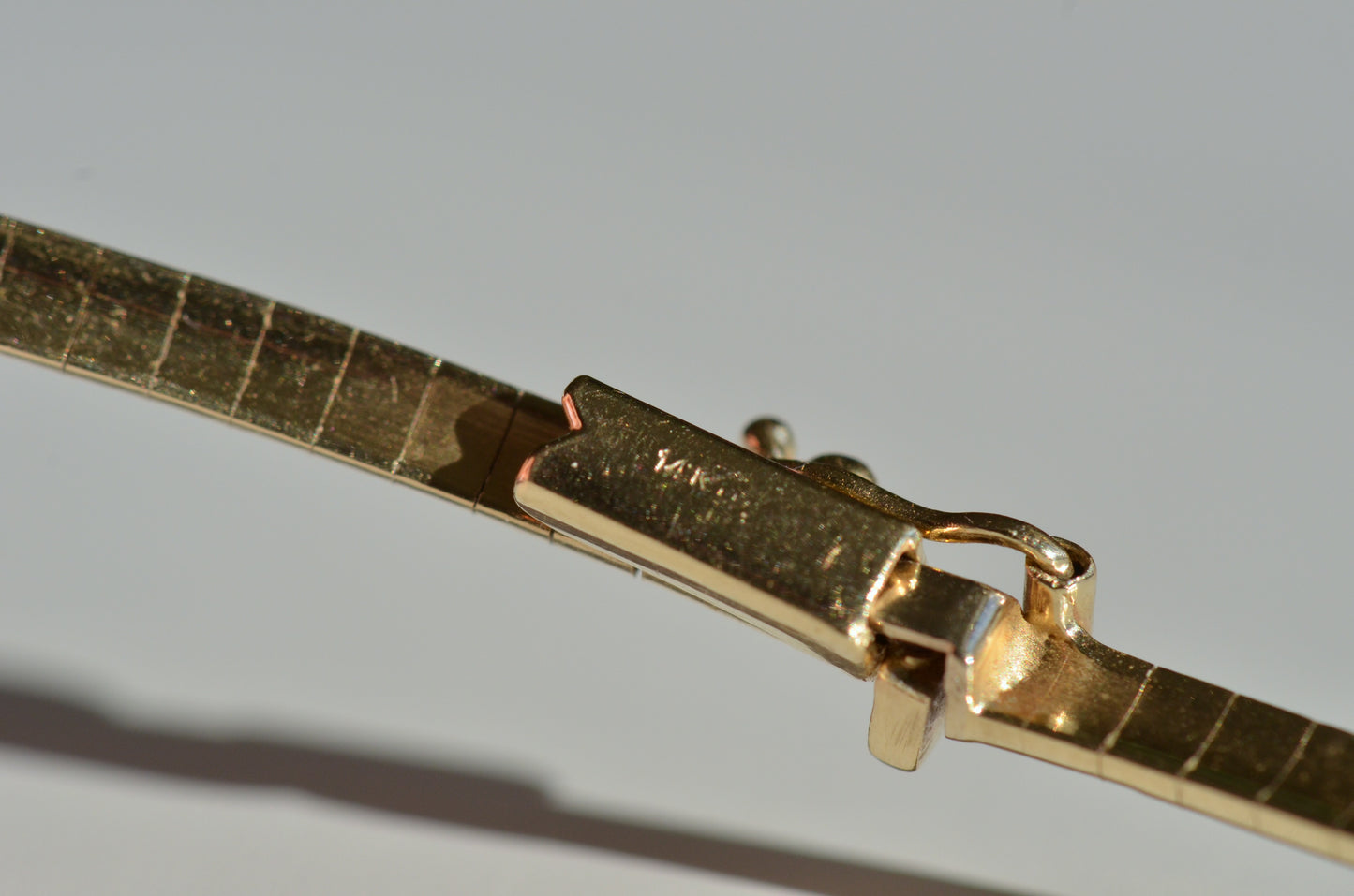 Sleek Estate Omega Collar
