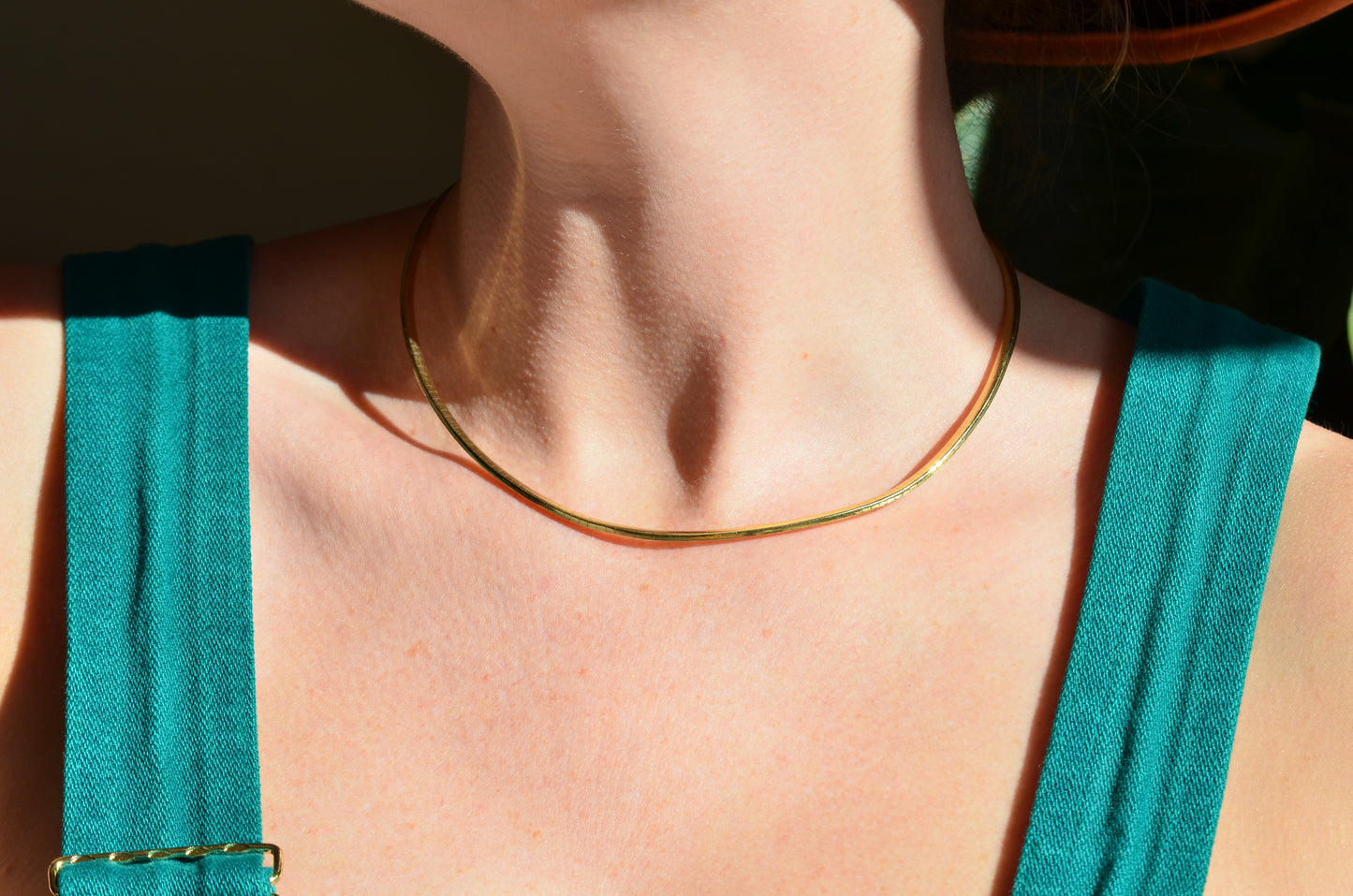Sleek Estate Omega Collar