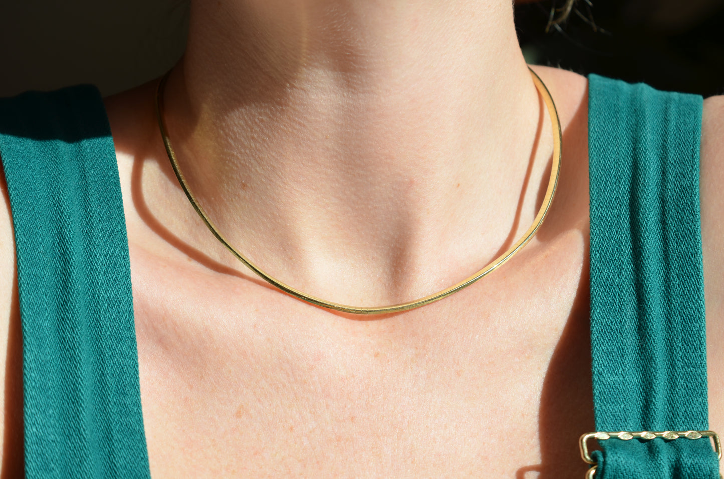 Sleek Estate Omega Collar