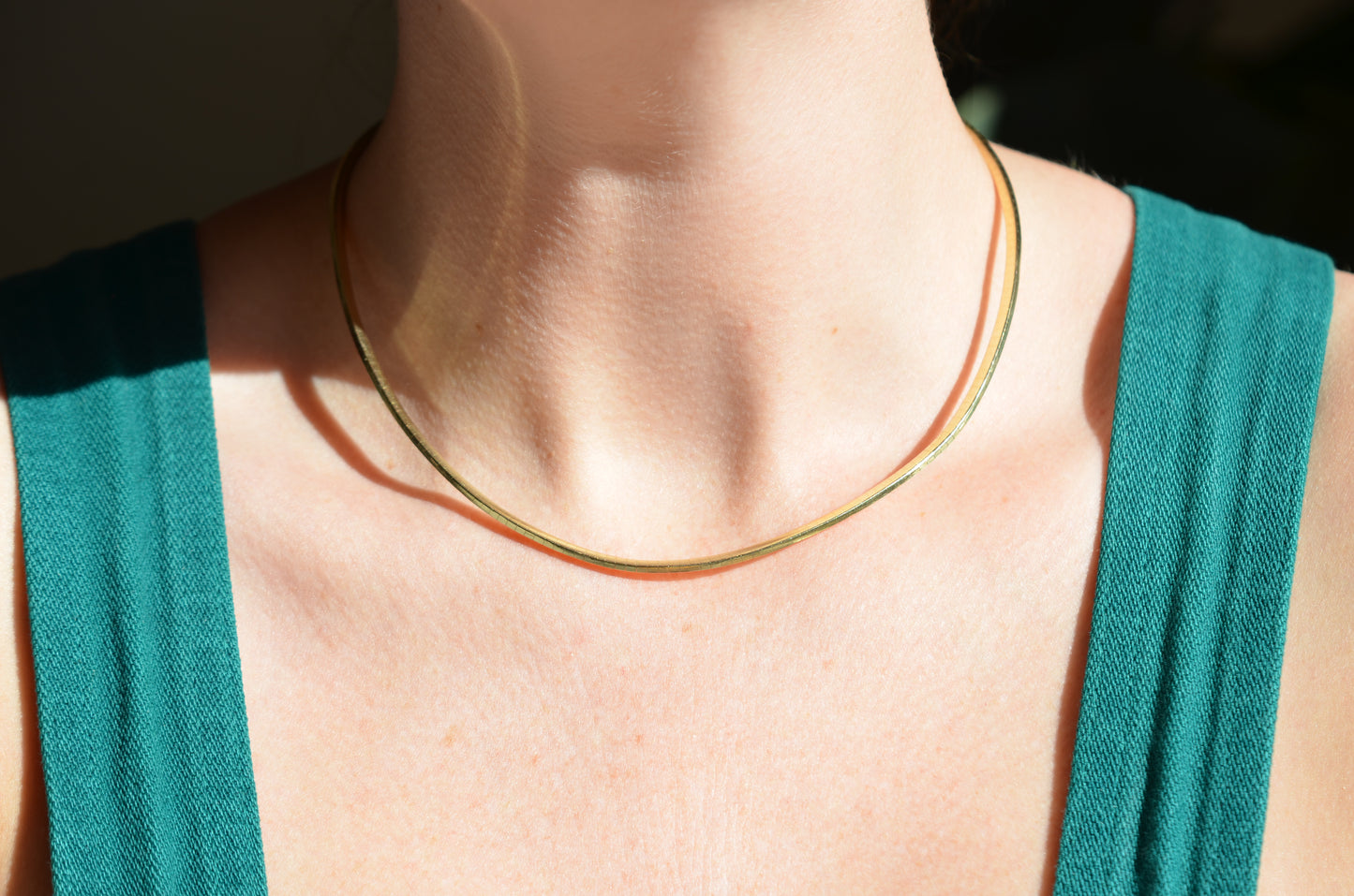 Sleek Estate Omega Collar
