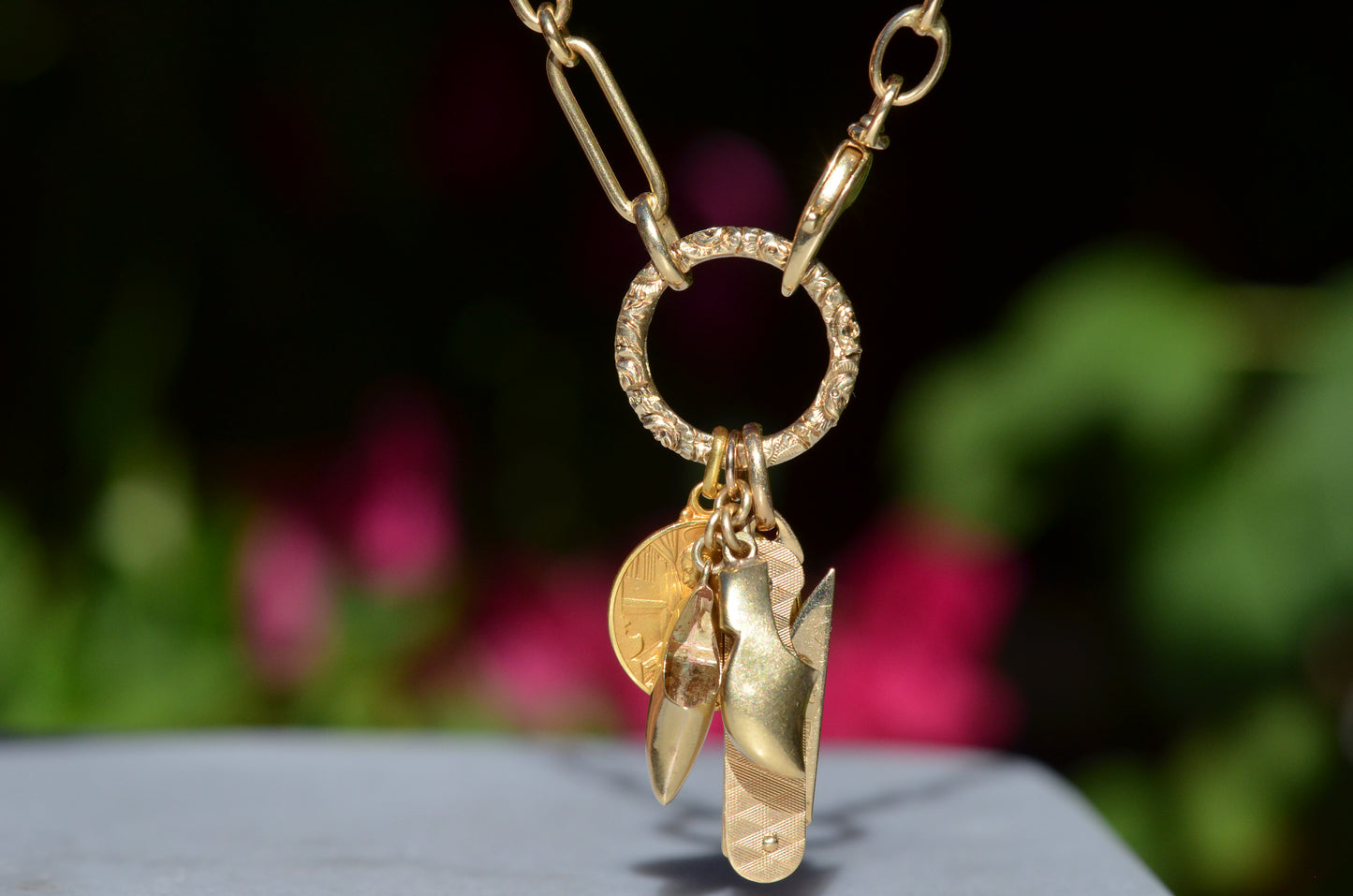 Crisp Antique Gold Split Ring