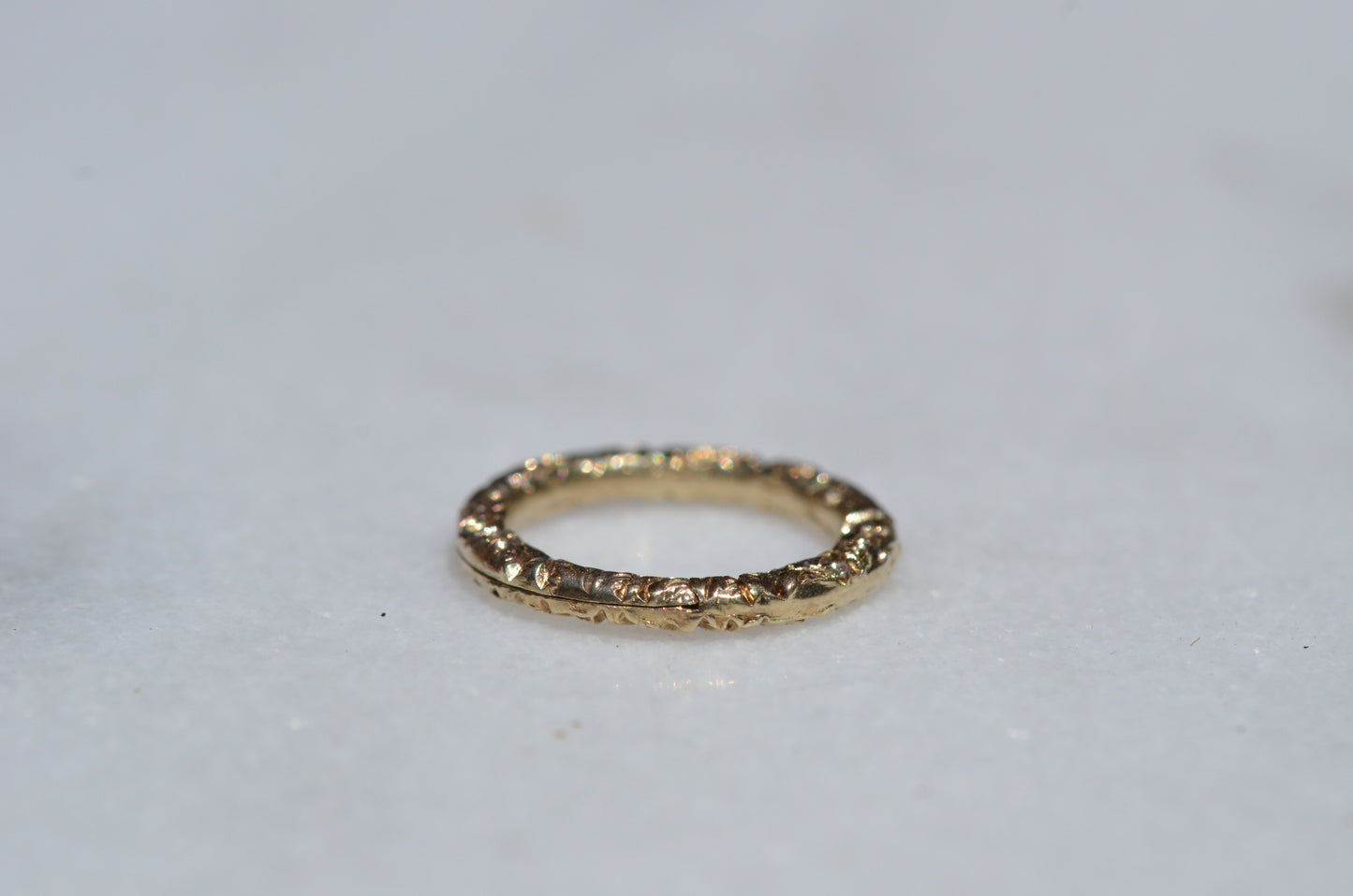 Crisp Antique Gold Split Ring