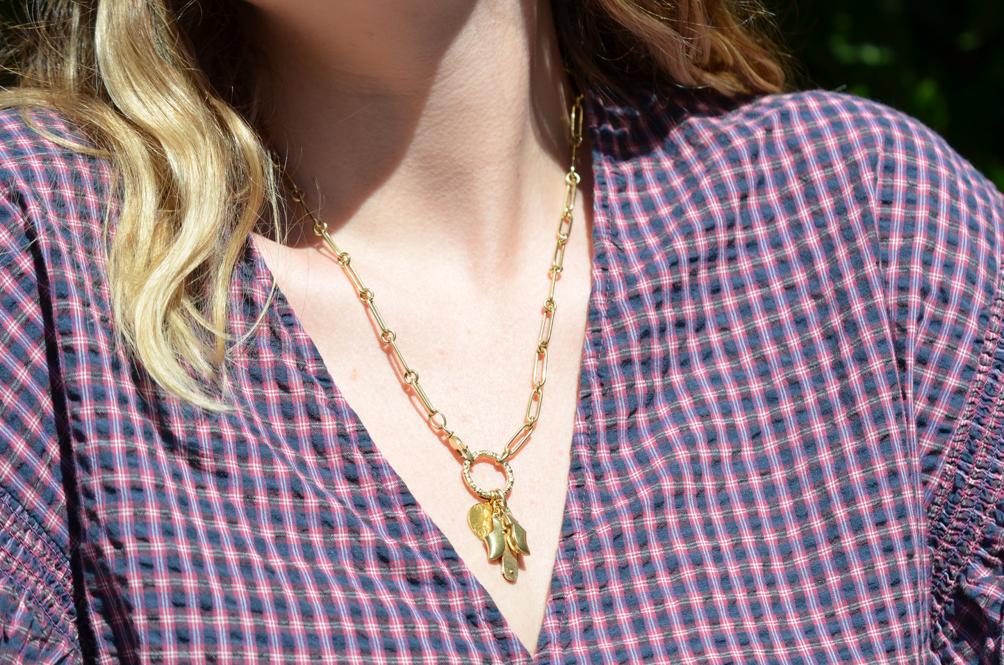 Crisp Antique Gold Split Ring