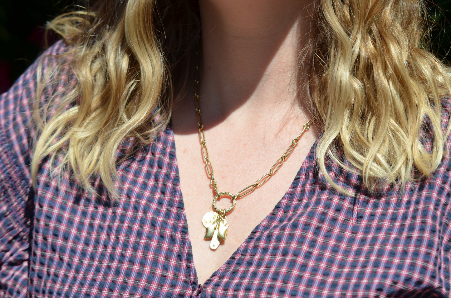 Crisp Antique Gold Split Ring