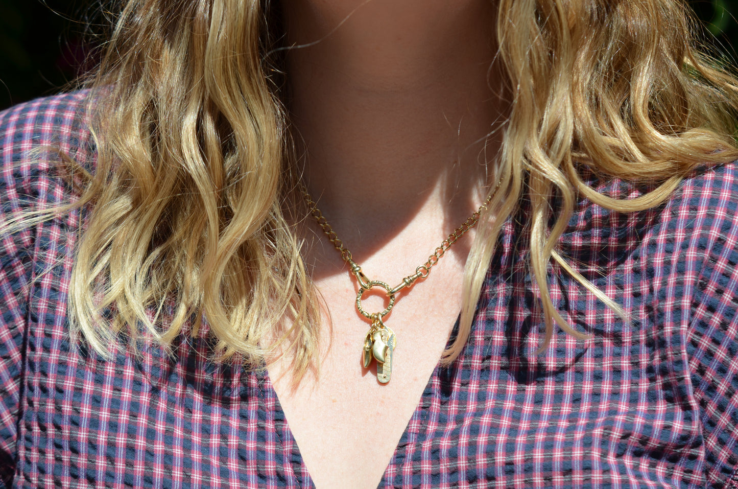 Crisp Antique Gold Split Ring