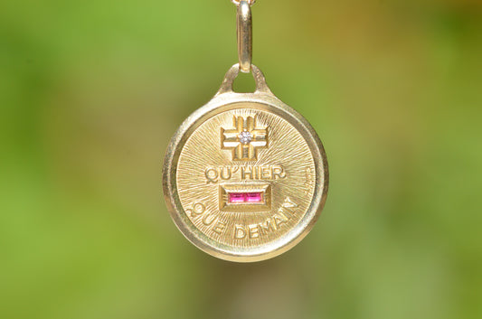 Classic Petite Vintage Médaille d'Amour