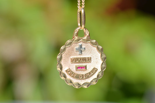 Shimmering Vintage Augis Médaille d'Amour
