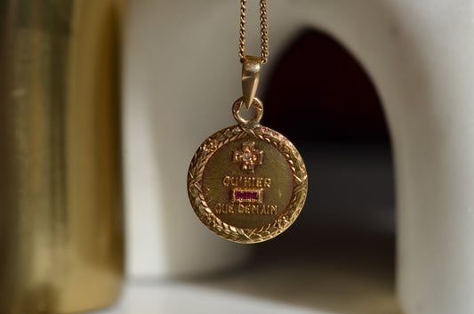 Romantic Laurel Vintage Médaille d'Amour Pendant