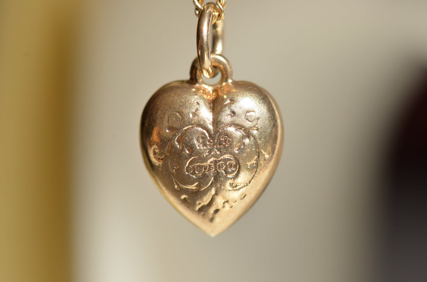 Detailed Vintage Heart Charm