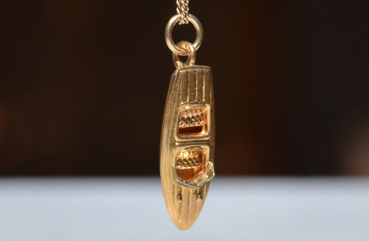 Sleek Vintage Speedboat Charm