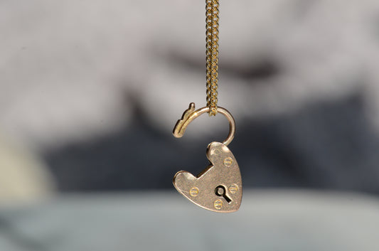 Small Classic Heart Padlock