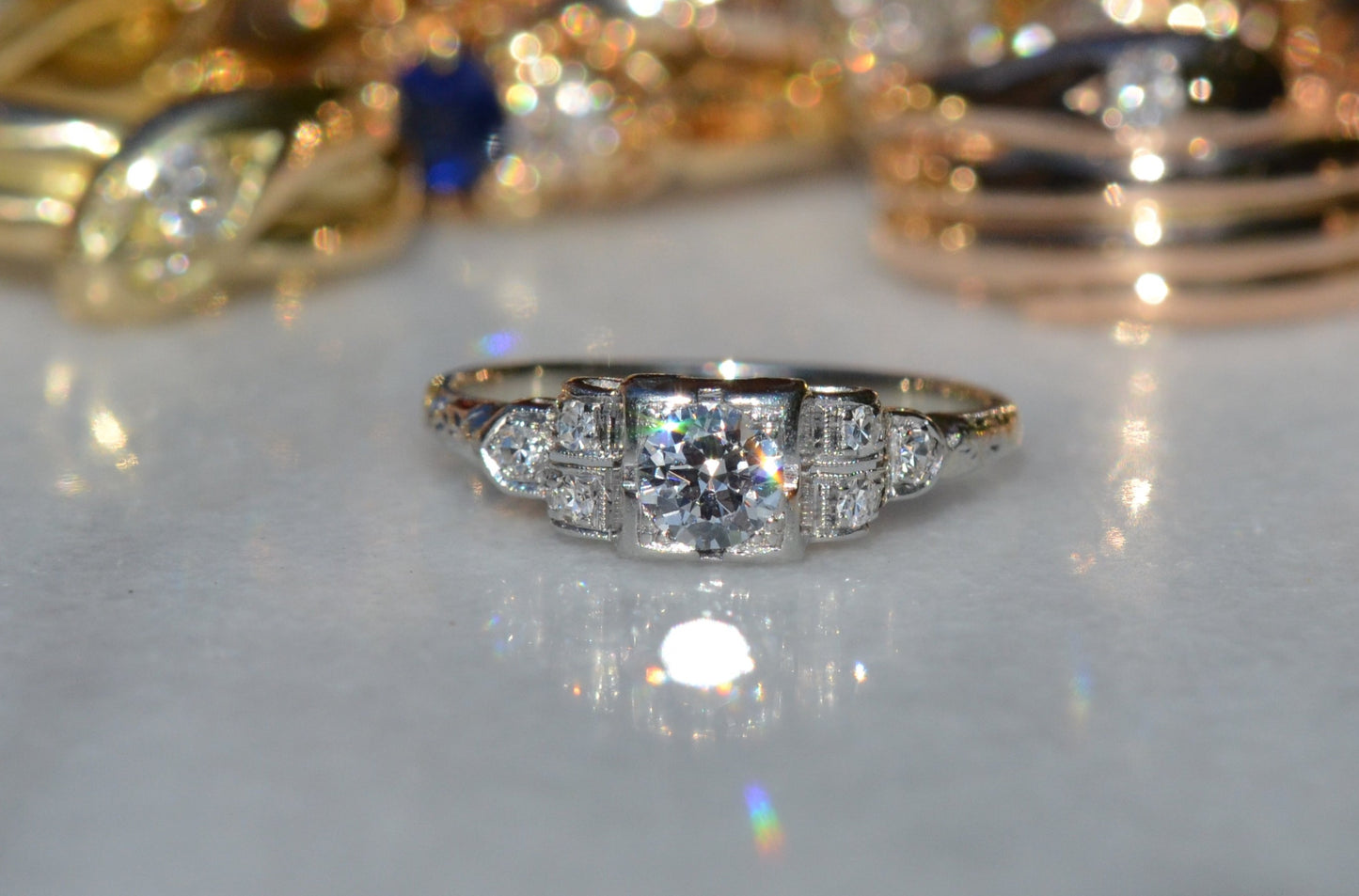Sparkling Vintage Diamond Stepped Shoulder Ring