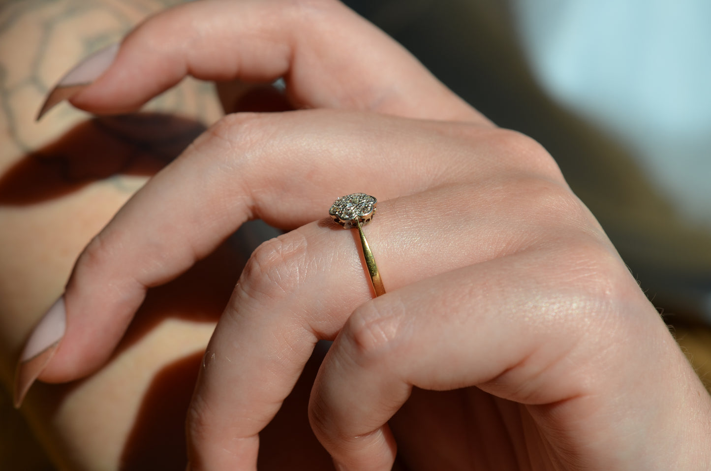 Refined Vintage Diamond Daisy Ring