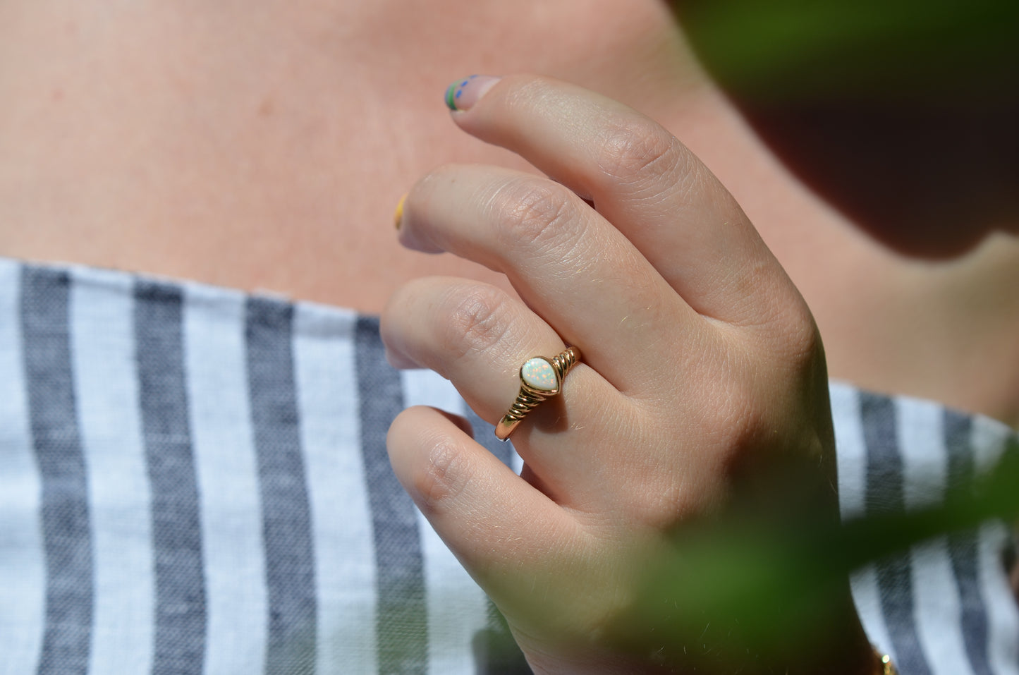 Sleek Y2K Ribbed Opal Ring