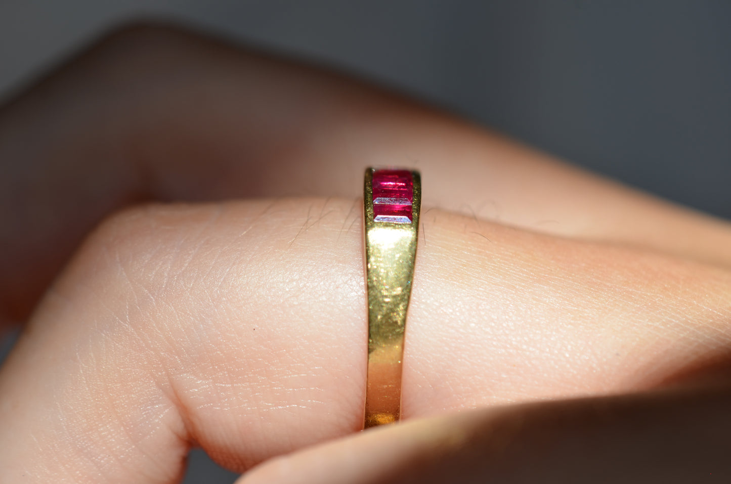 Sleek Vintage Ruby Channel Band