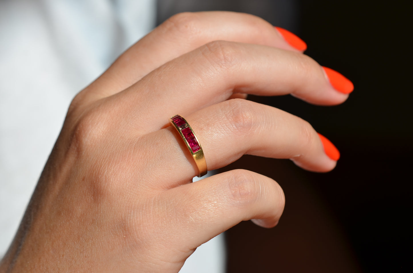 Sleek Vintage Ruby Channel Band