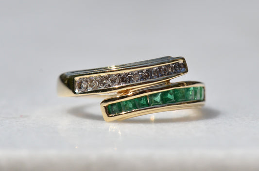 Sleek Vintage Emerald Diamond Bypass Band