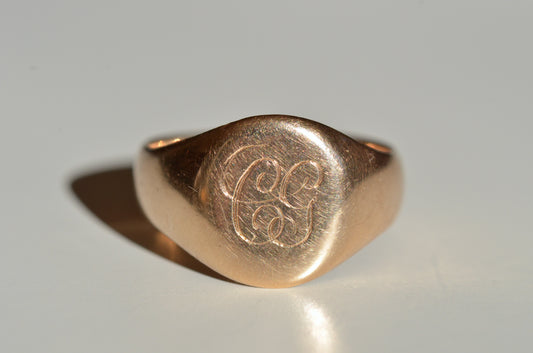 Warm Antique Script Signet CG