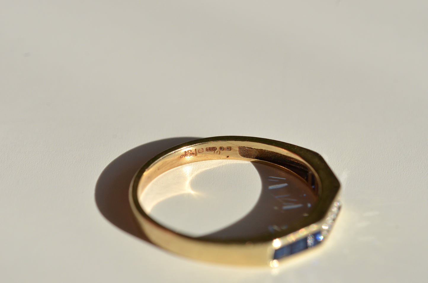 Chic Sapphire Geometric Band