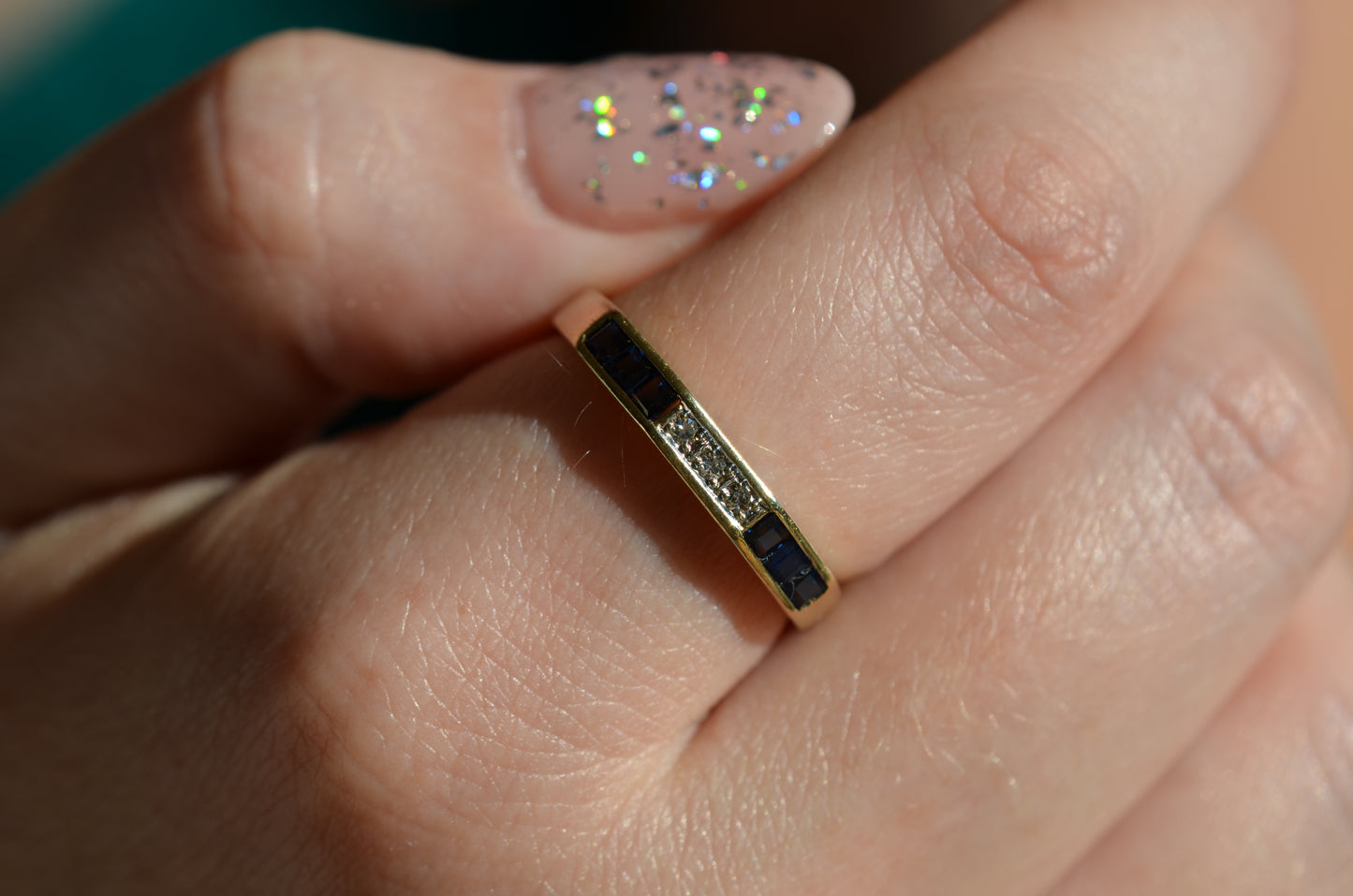 Chic Sapphire Geometric Band