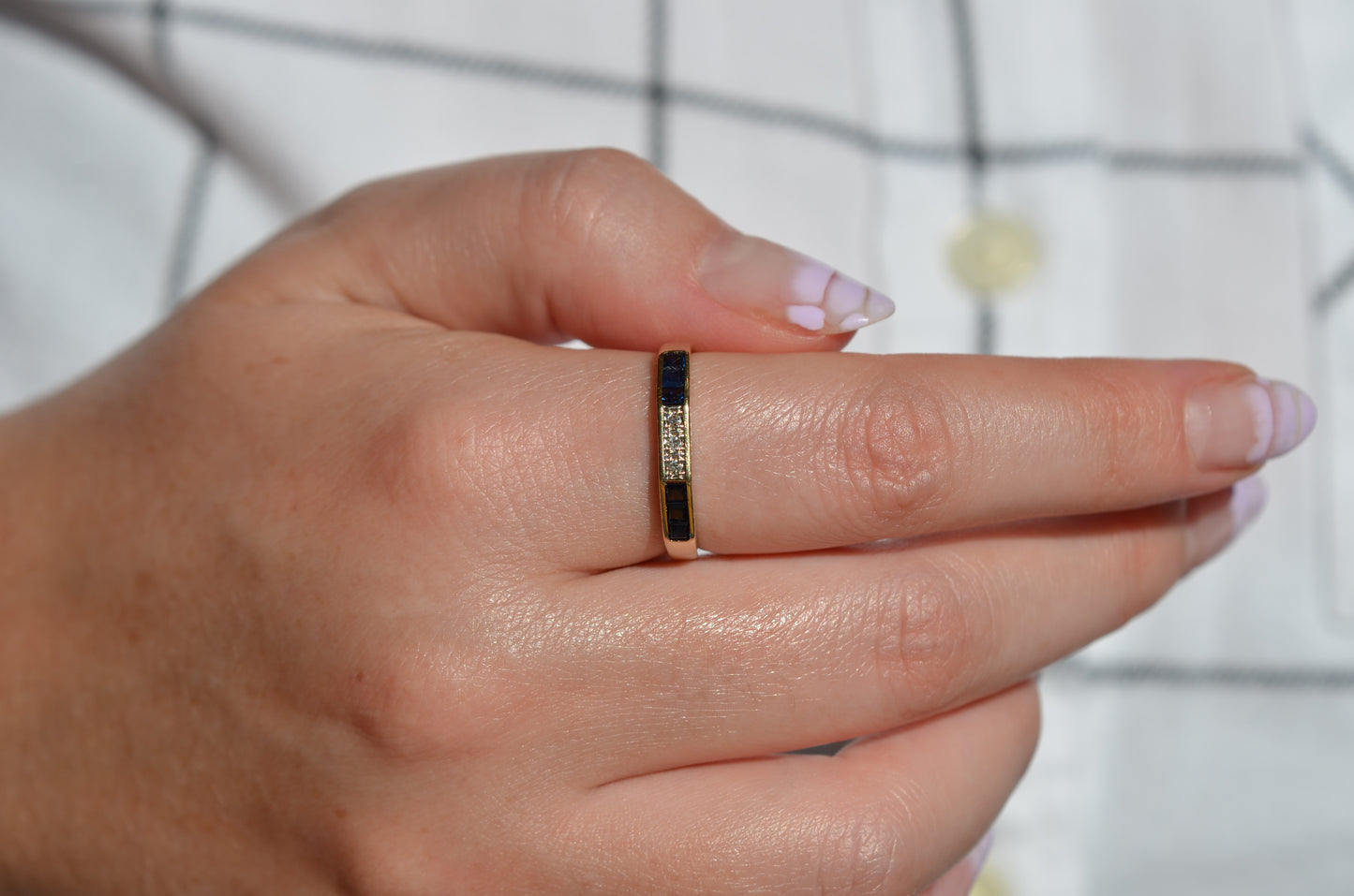 Chic Sapphire Geometric Band