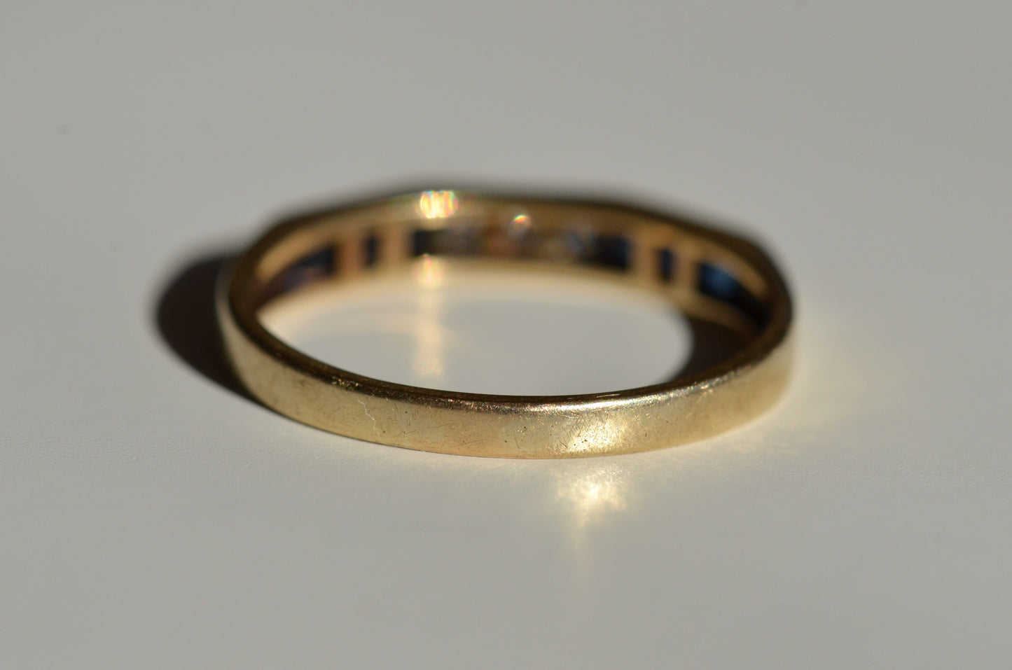 Chic Sapphire Geometric Band